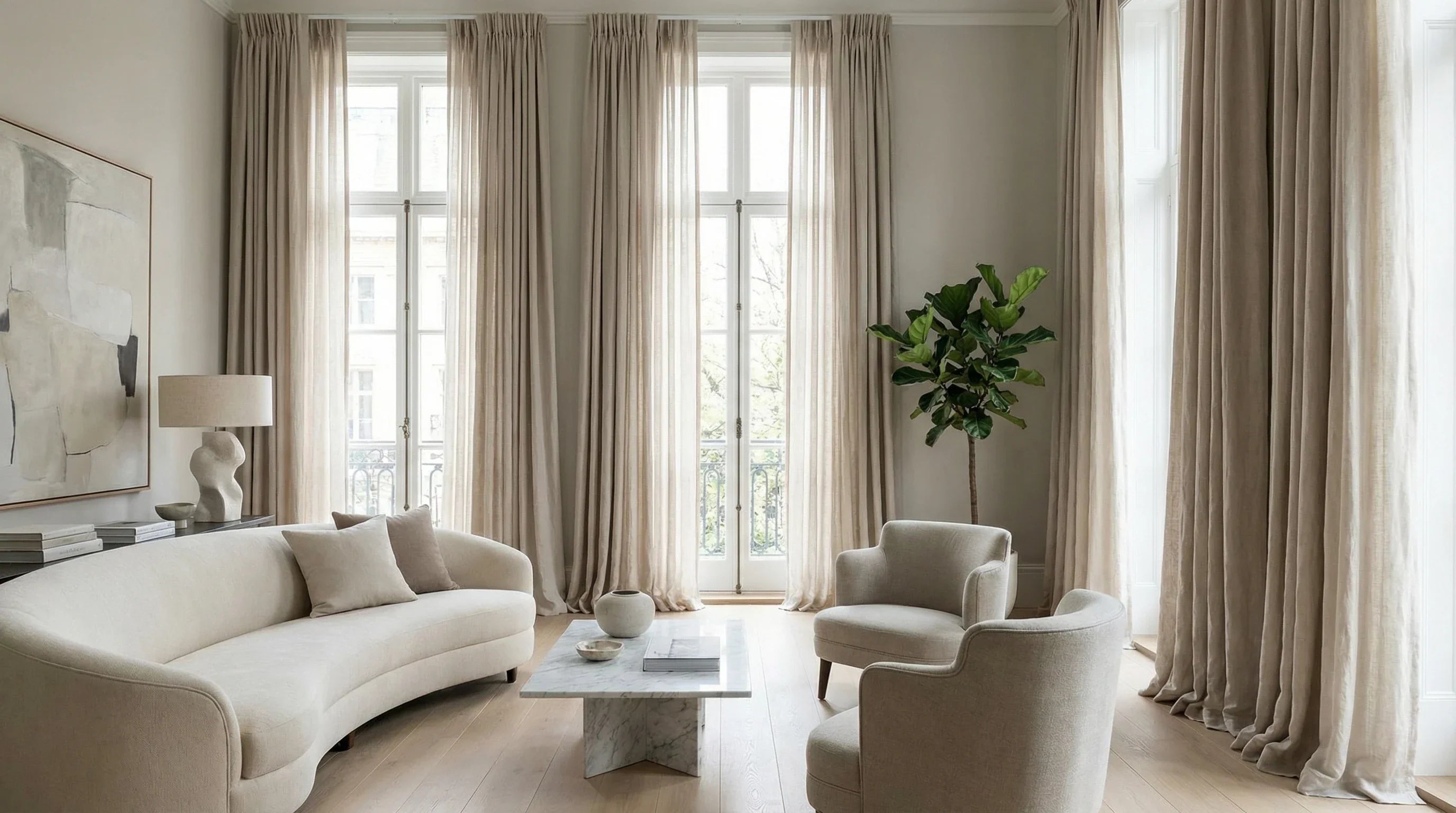 Curtain
Length Guide: Floor, Sill, or Apron? Selecting the Ideal Drop